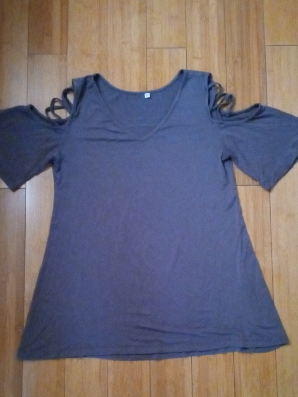 Women’s Cold-Shoulder V-Neck Top in Slate Gray
